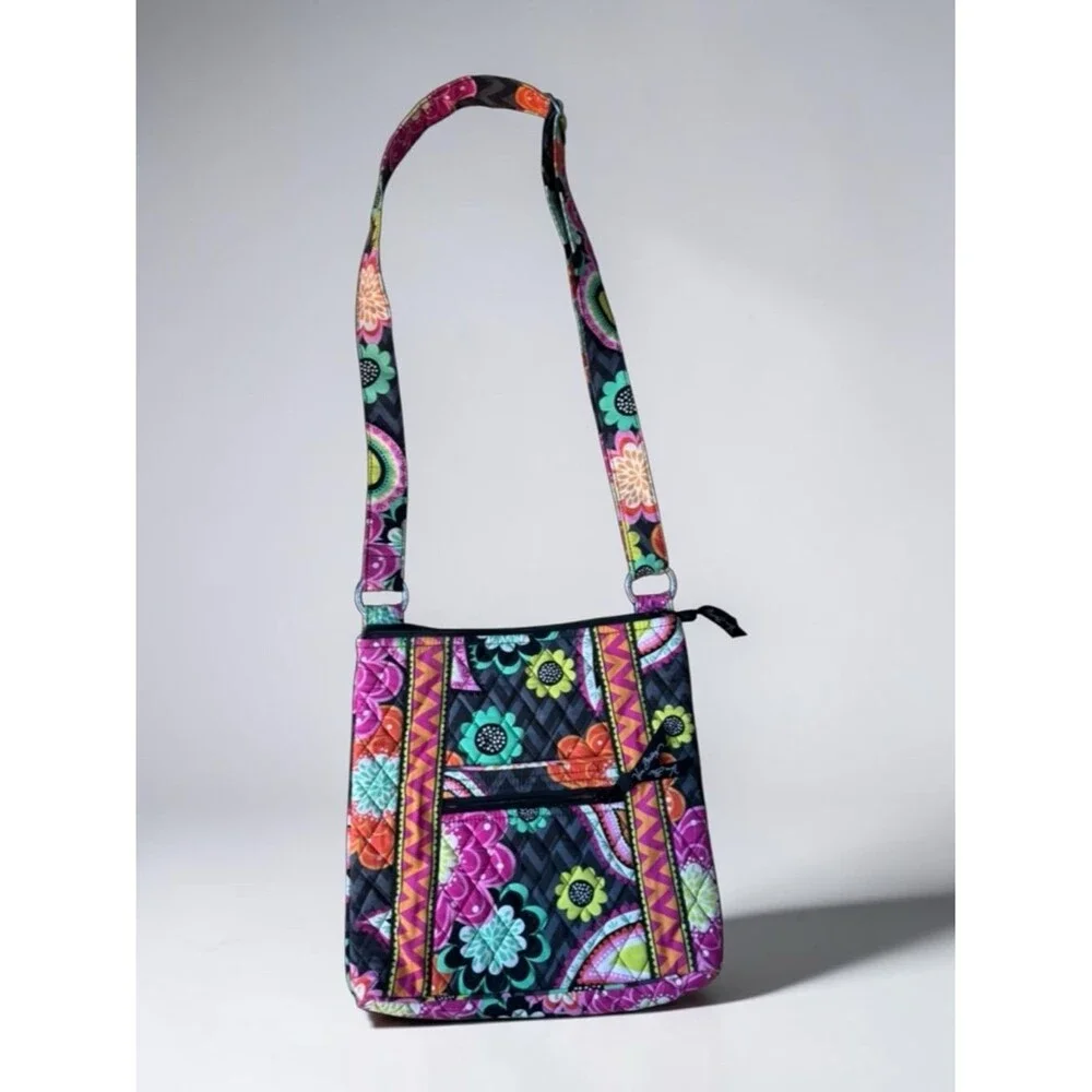 Vera Bradley Triple Zip Hipster Crossbody Bag In Ziggy Zinnia NWOT - Picture 11 of 12